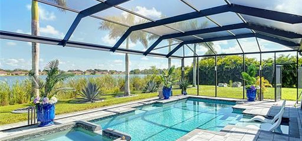 Piscina con spa – 2930 Scenic View Dr, Punta Gorda