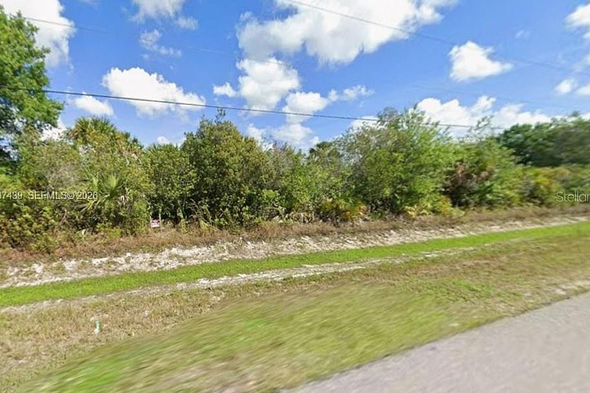 3275 68th Ave NE, Naples, FL 34120